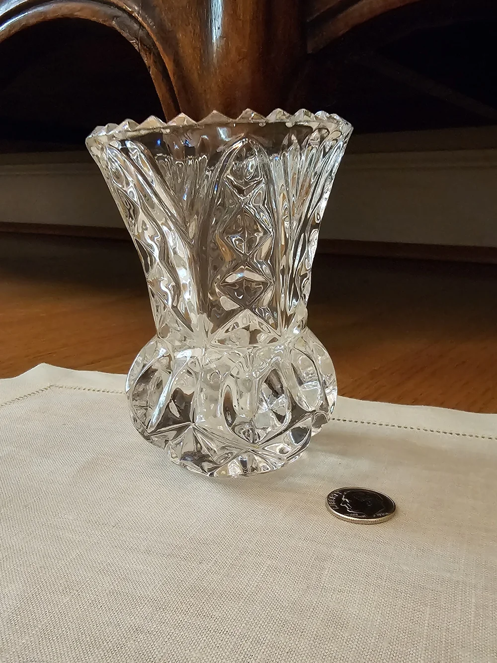 Vintage Princess House 24% Lead Crystal  Thistle-Shaped Bud Vase 3.75